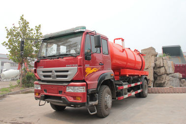 Il camion di aspirazione delle acque luride di Sinotruk SWZ 4×2 266 cavalli vapore che caricano 16 tonnellate 6 spinge