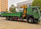 il camion del telaio di 12T 6x4 ha montato la gru dell'asta di colore verde di Sinotruk Howo7